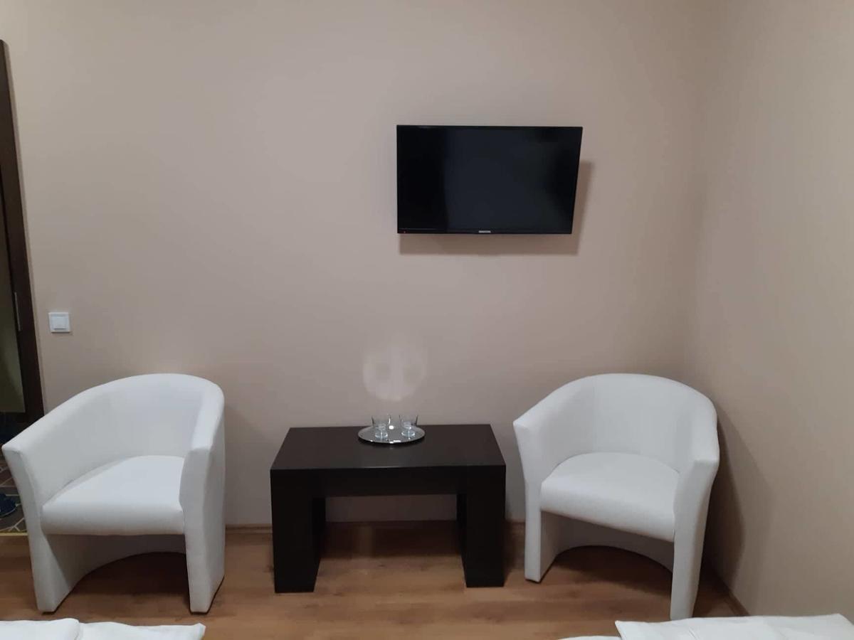 Pazonyi Fogadó és Étterem Nyírpazony Esterno foto